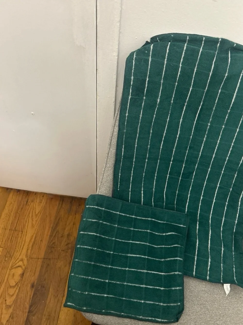 Green Striped Kitchen Towel Set - Classic Stripe Design